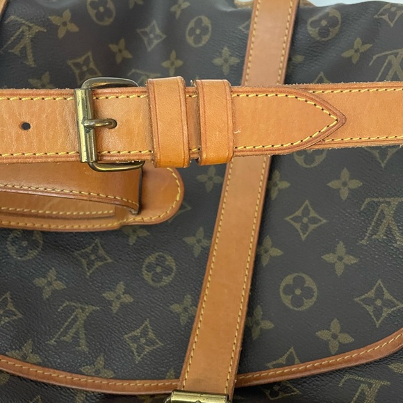 Authentic Louis Vuitton Saumur 43 - Picture 10 of 13